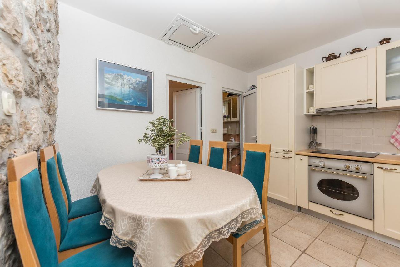 Heritage Palace Listun Makarska Esterno foto