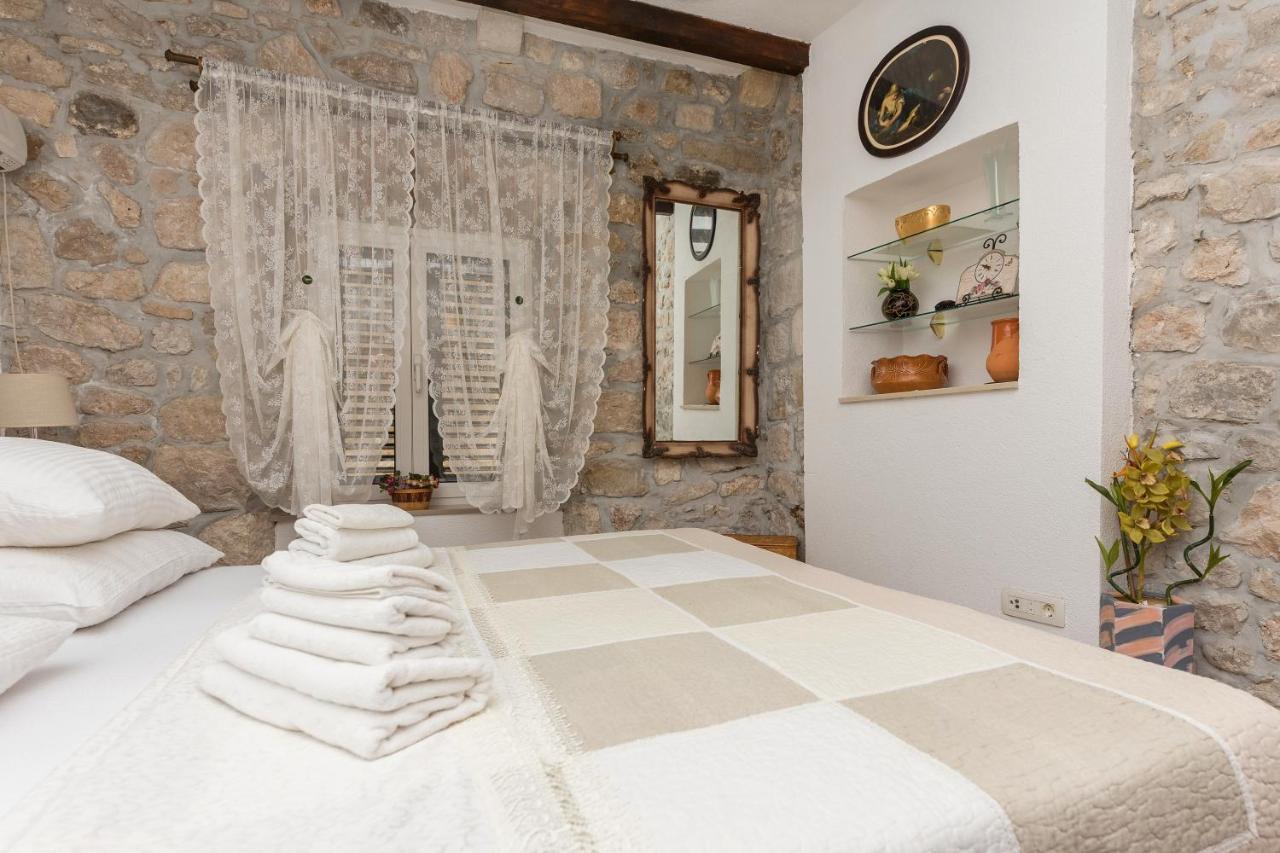 Heritage Palace Listun Makarska Esterno foto