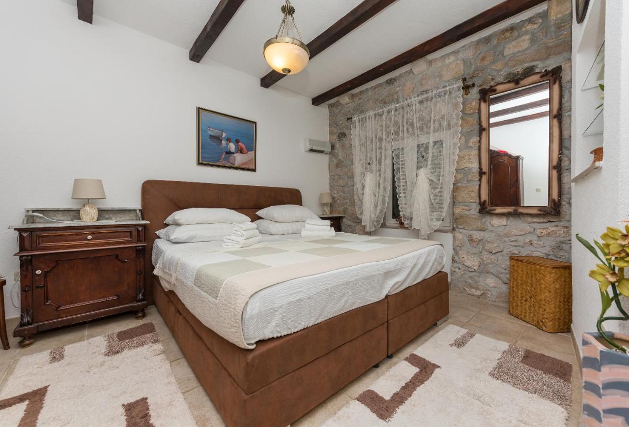 Heritage Palace Listun Makarska Esterno foto
